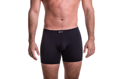 Hosszú fekete boxer